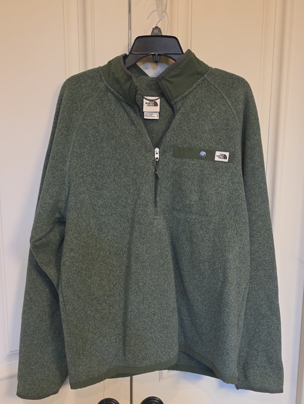 The North Face Men's Olive Green Quarter‑Zip Fleece Pullover